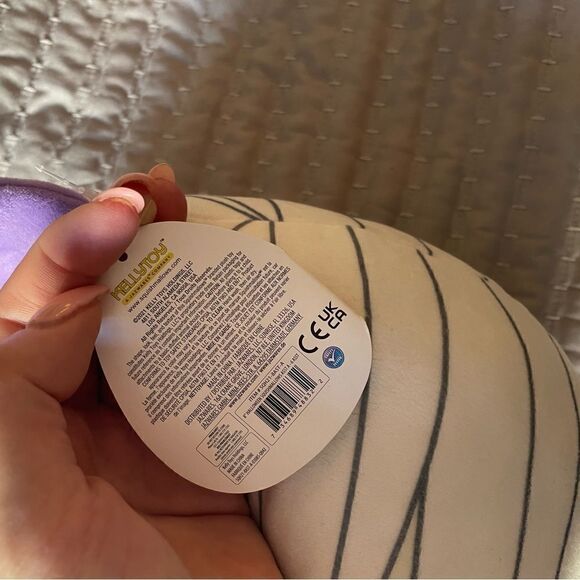 Halloween Squishmallow Holly the mommy 8” - Picture 6 of 7